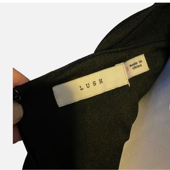 Lush Scallop Detail Cross Back Black Dress Adjustable Straps | Size small EUC - Picture 9 of 9